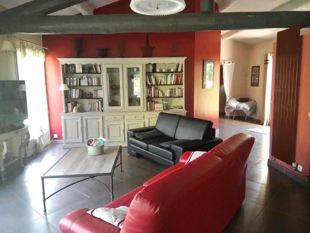 Domaine des Petits Cancets LʼIsle-sur-la-Sorgue Extérieur photo